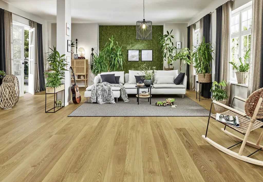 JOKA Calgary 435LD E0213 Eiche gebürstet Elegance 220 Öl V4 als Raumbild im Wohnzimmer