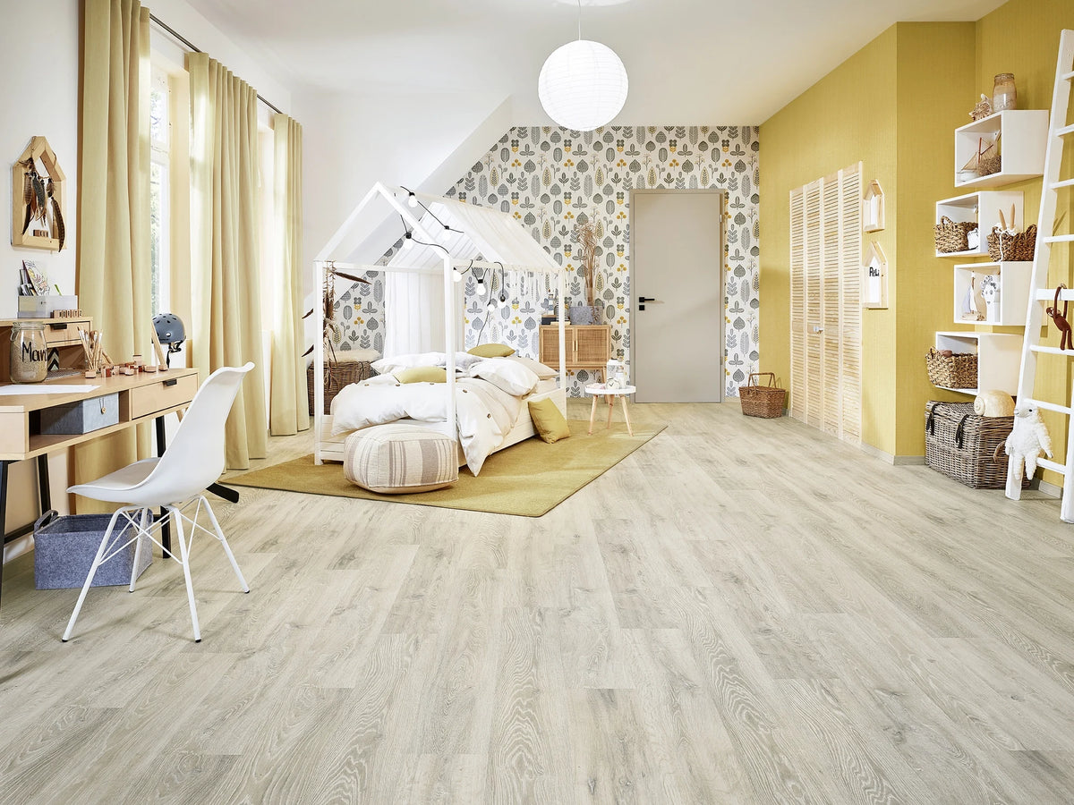 JOKA Madison 331NP 2803 Oak Polarwhite Laminat Raumbild